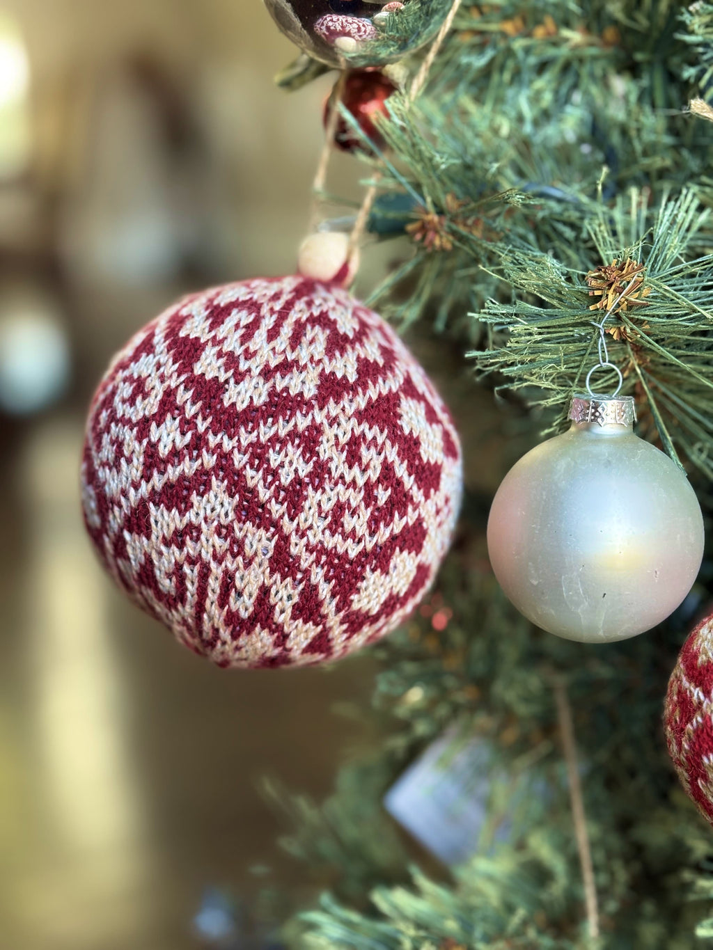 Zelta Knit Christmas Ornaments - 5-Piece Set